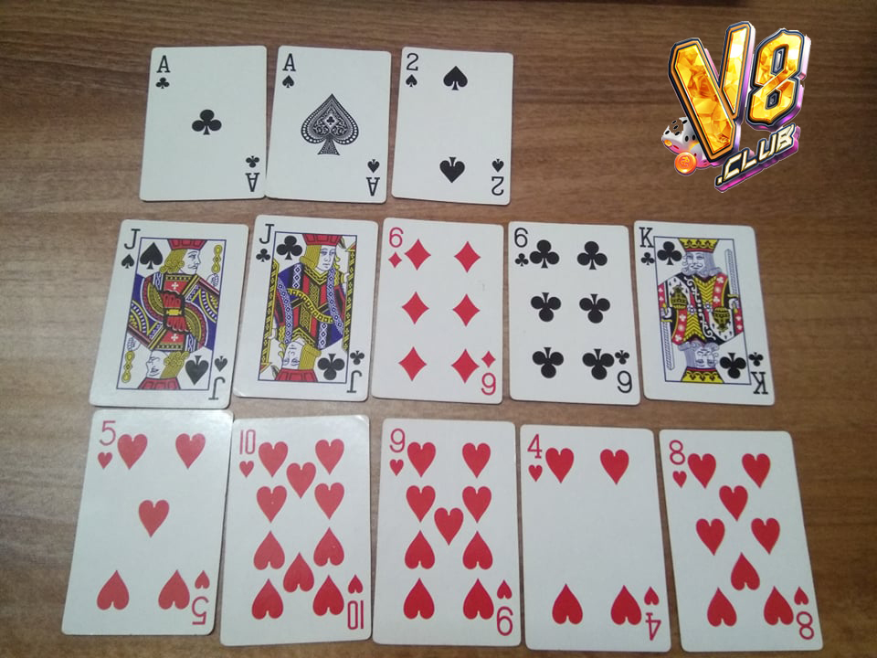 Kinh nghiệm xếp game Mậu Binh giúp tối đa lợi thế 13 lá bài trên tay